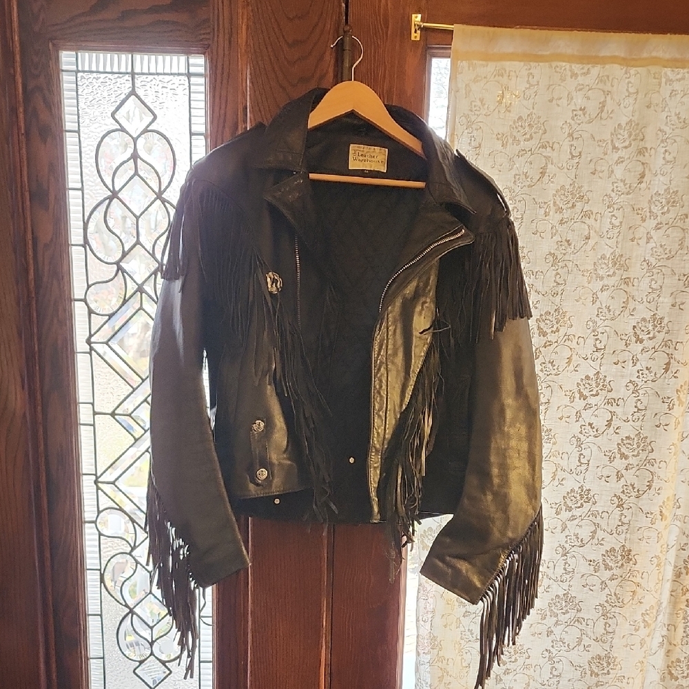 Vintage Fringed Black Leather Jacket from Leather Warehouse. Black size 44( XL)